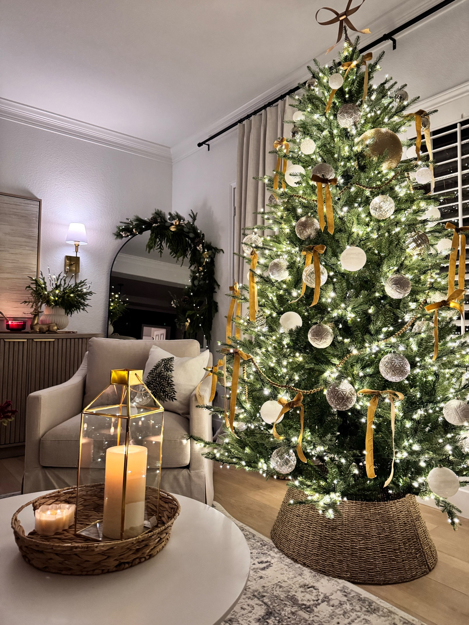 Cozy Christmas Living Room. Christmas Decorating. 

#LTKHoliday #LTKHome #LTKSeasonal