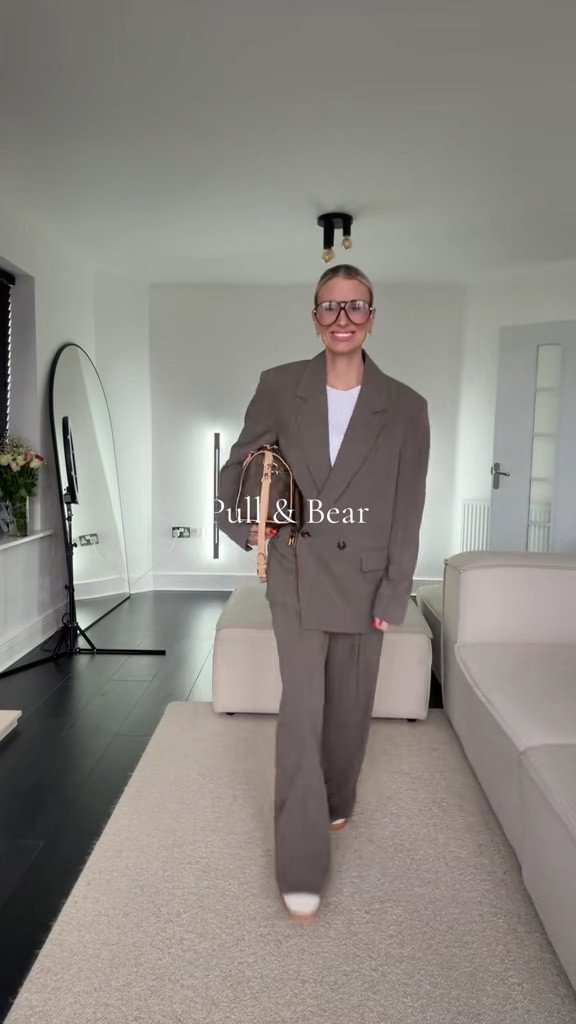 Love love love this Pull&Bear suit 🤎🤍🤎 

#LTKsummer #LTKspring #LTKstyletip