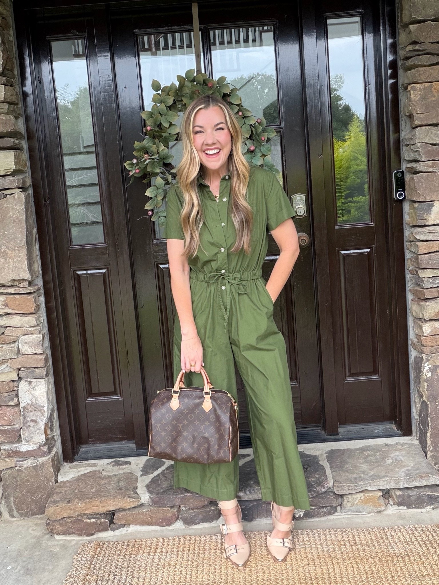 Work OOTD

I love a romper. Until I need to pee. 🙄😆

#LTKootd