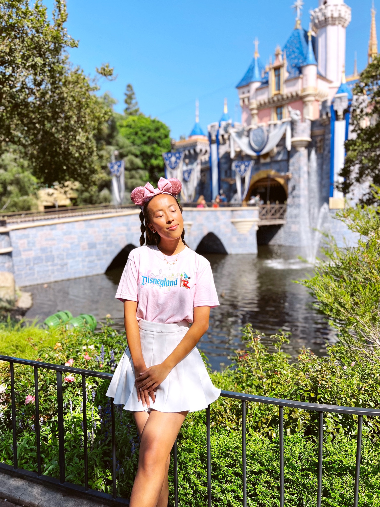 Pink Disneyland Outfit Inspo 🎀
• Shirt is from Once Upon a Thread
• Ears are from Magical Mania Ears
I am a brand rep for both, I have a code sharon10 to save 🌸

#LTKstyletip #LTKunder50 #LTKFind
