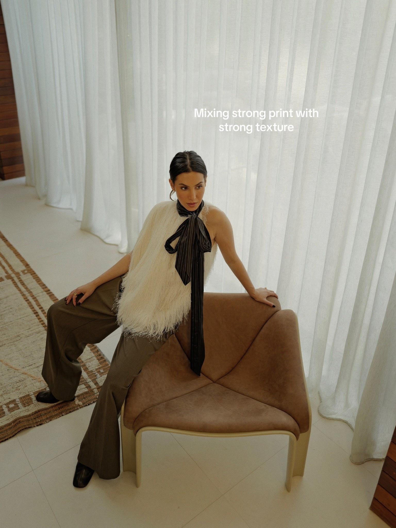 Things I find chic lately — mixing strong print with strong texture

#LTKHome #LTKootd #LTKdayinmylife