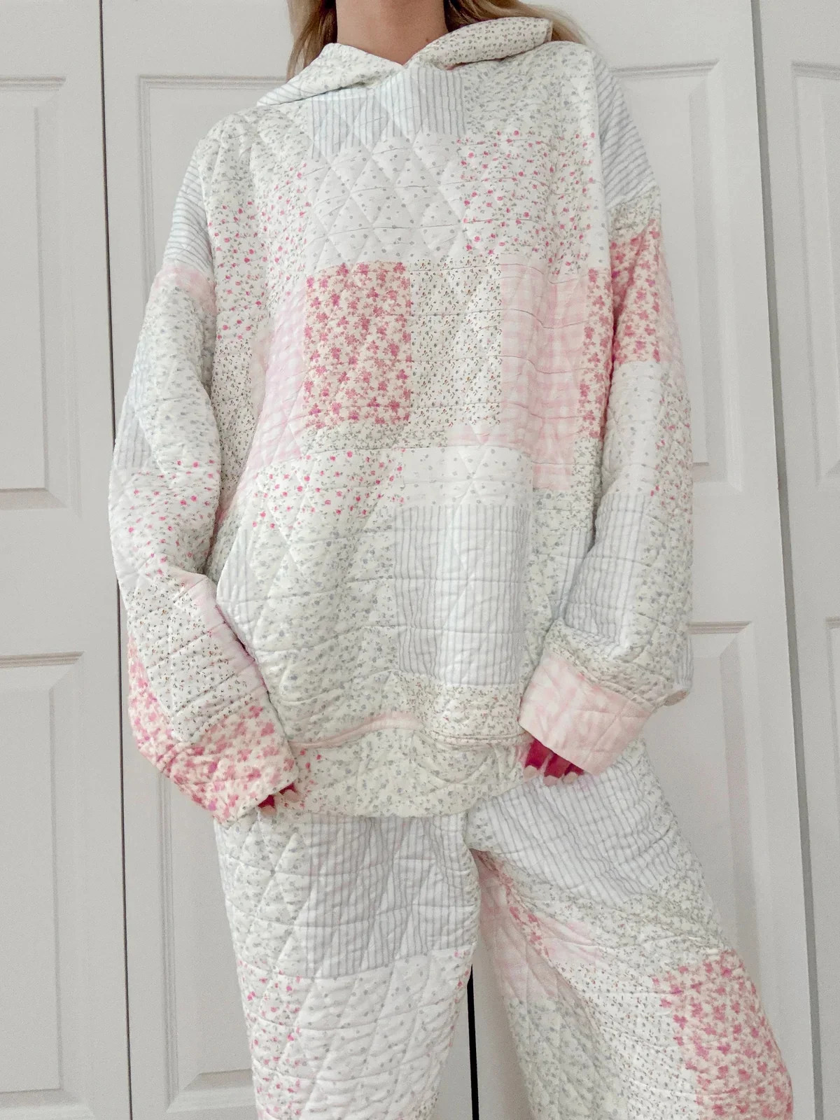 Christmas Holiday Quilted Mockneck Sweatshirt Set– Cozy Unisex Pullover, Winter Quilted Crewnec... | Walmart (US)