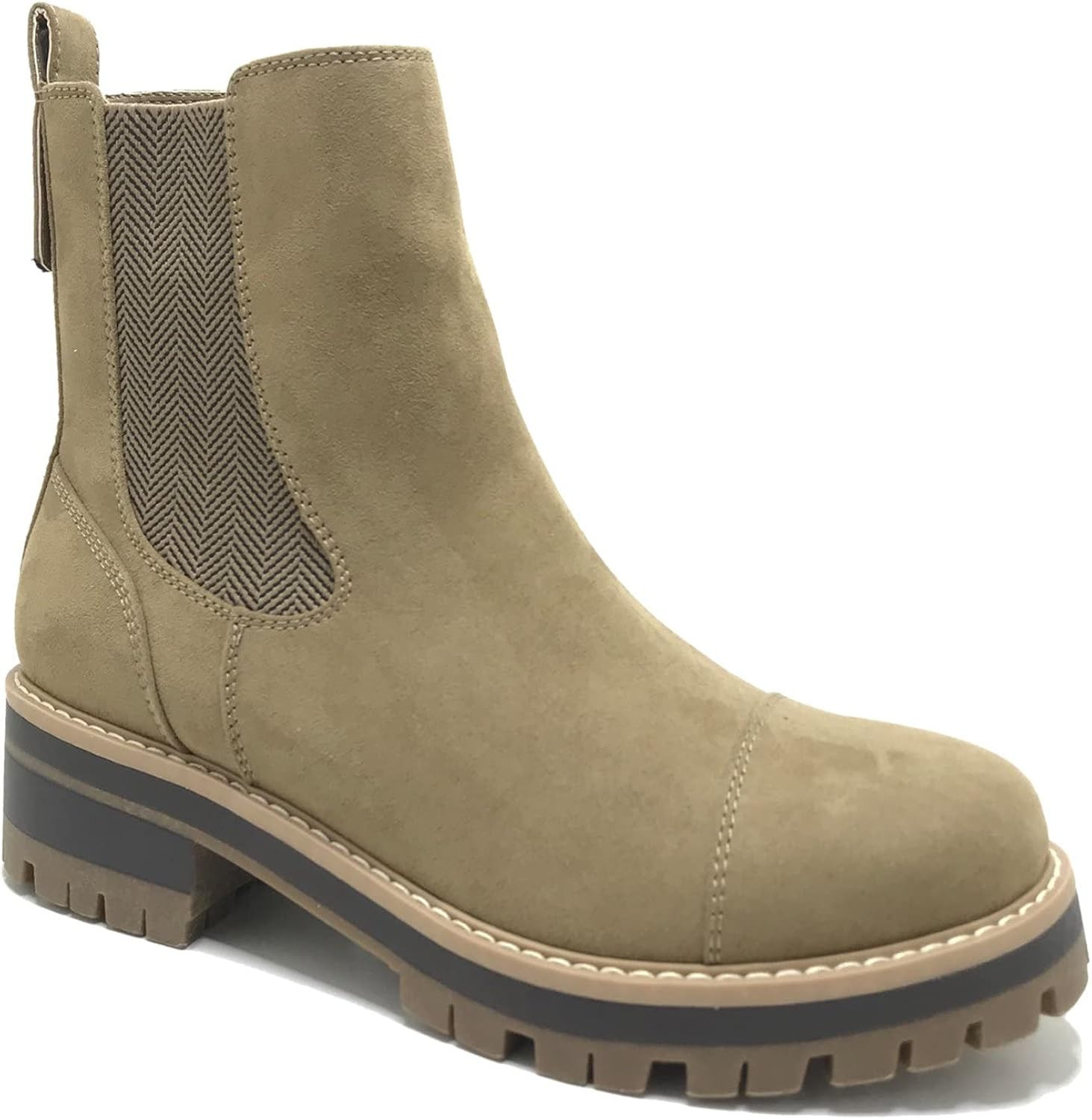 Women's Lug Chelsea Boot | Amazon (US)