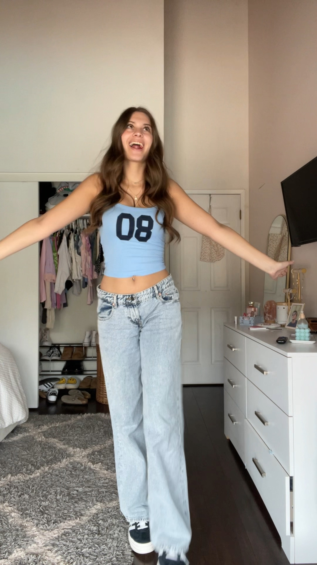 Top is from edikted website (they also sell on pacsun which is what I’ll link) you can use my code on the edikted website - “Emmalorra10"
Jeans are motel rocks w28 L34 of the low rise parallel jeans in 80’s light blue, linked similar

#LTKActive #LTKBacktoSchool #LTKVideo