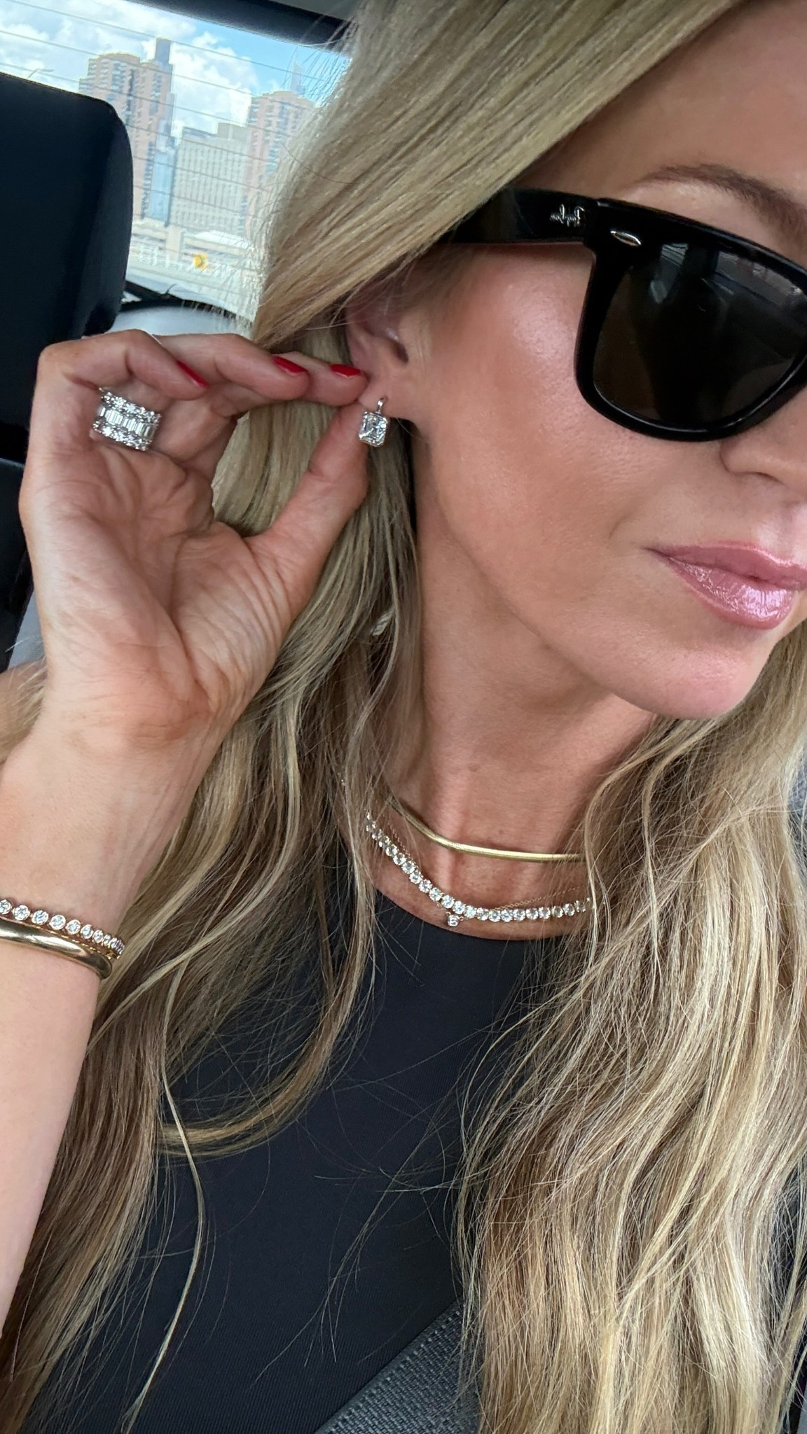 Gorgeous earrings! 

#LTKootd #LTKMothersDay #LTKSeasonal