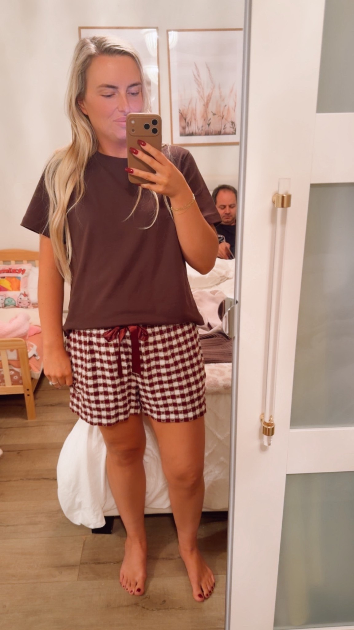 Christmas pjs 
Christmas pyjamas
Flannel pjs
Aritzia tee
Brown tee

Size medium shorts
Large shirt


#LTKStyleTip #LTKFindsUnder50 #LTKMidsize