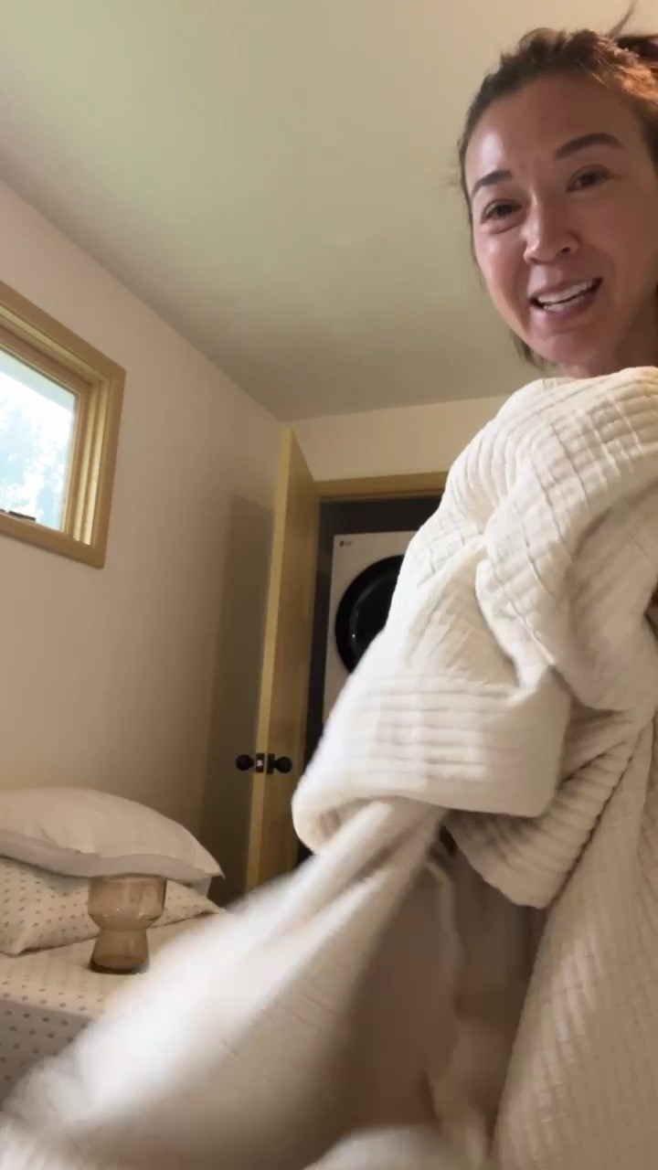 We got new bedding for the Red House kids bedroom from Quince

#LTKHome #LTKVideo