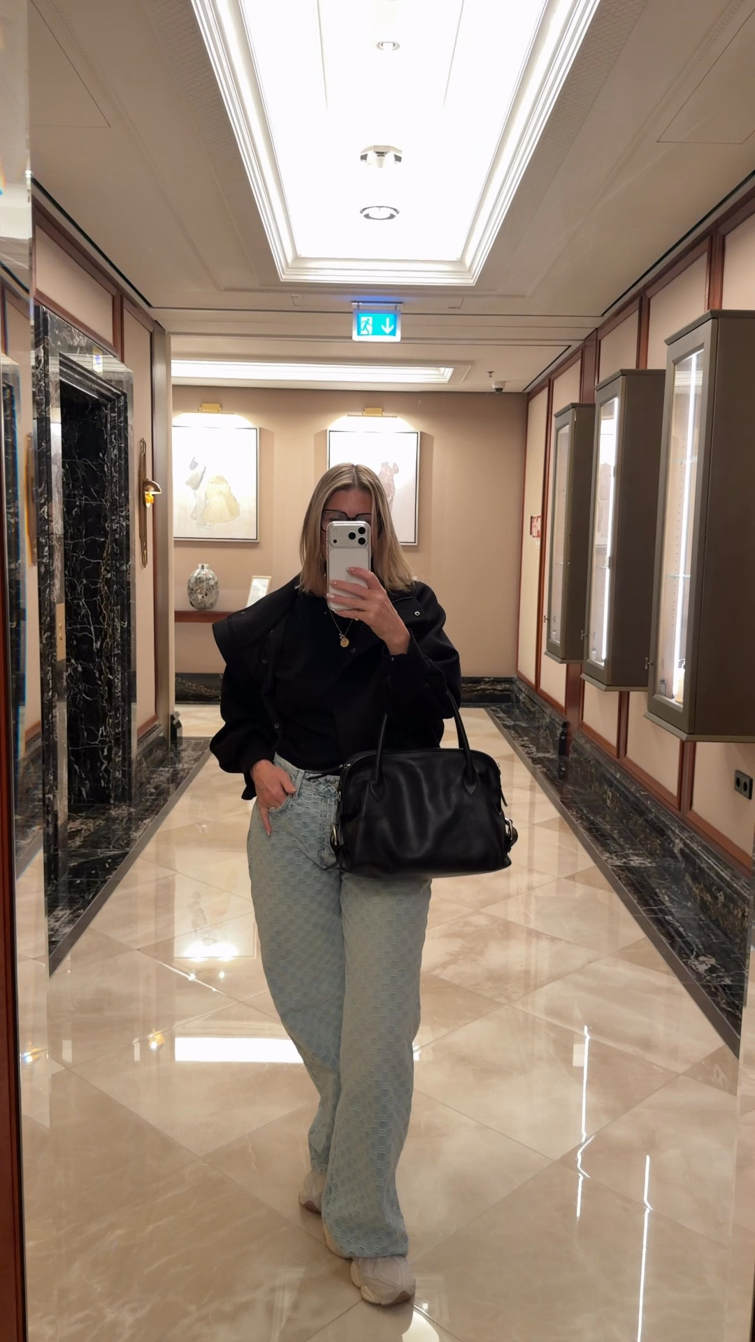 My absolute favorite tee from @Aritzia 