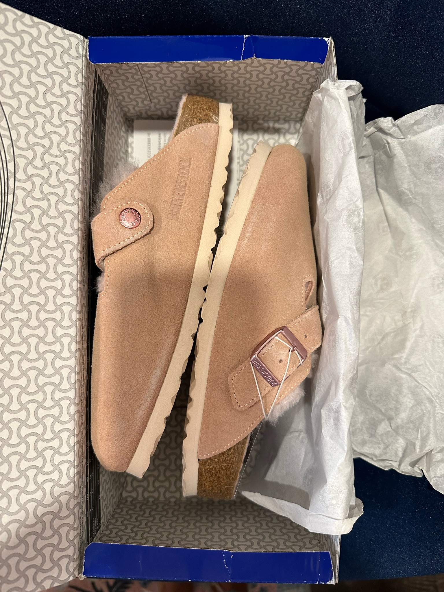 The hottest shoe trend for fall! Birkenstock Boston clogs! I wear a 7.5 and got a 38 narrow and they are perfect. The neutral colors are kind of for the granola girl look or clean girl style but the pink can definitely be worn in a more girly fashion, which is much more my personal style. Just my opinion that I wanted to share



#LTKSeasonal #LTKunder100 #LTKshoecrush