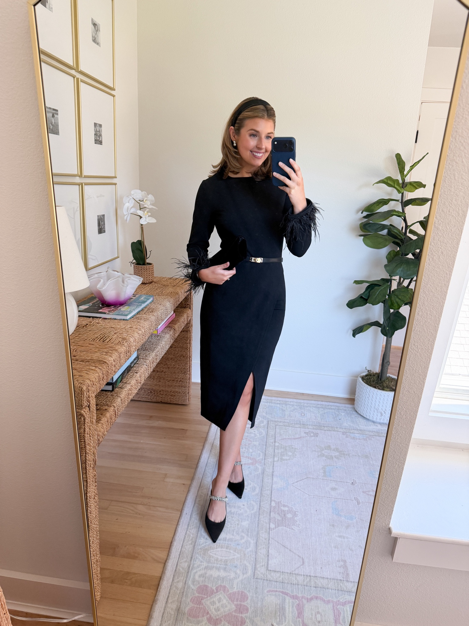 Holiday outfit idea! Wearing a S in dresss