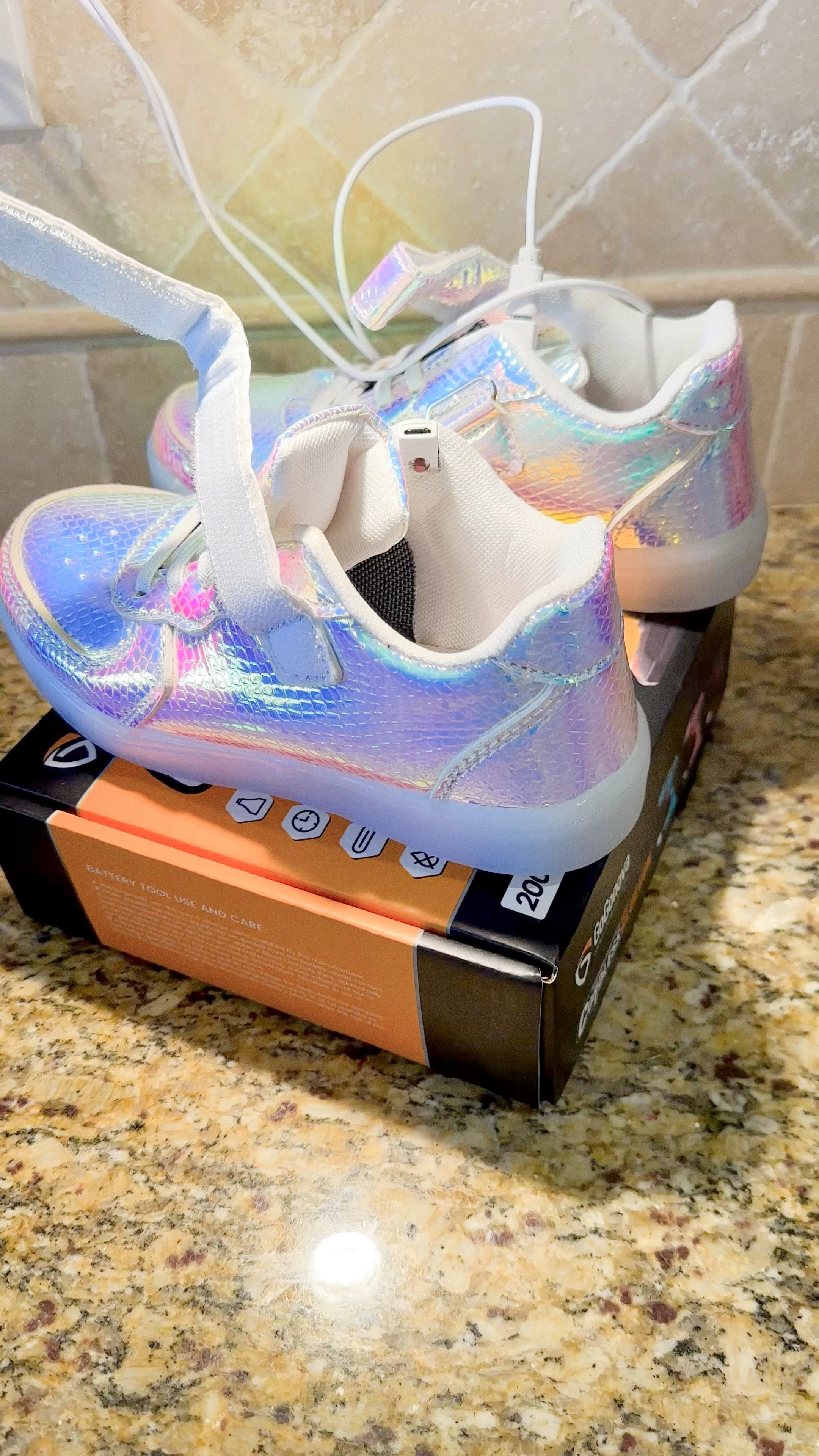 LED light up shoes for girls 

My daughter loved these shoes for her sweetheart glow dance 

#glow #shoes #kidsshoes #girls 

#LTKKids #LTKShoeCrush