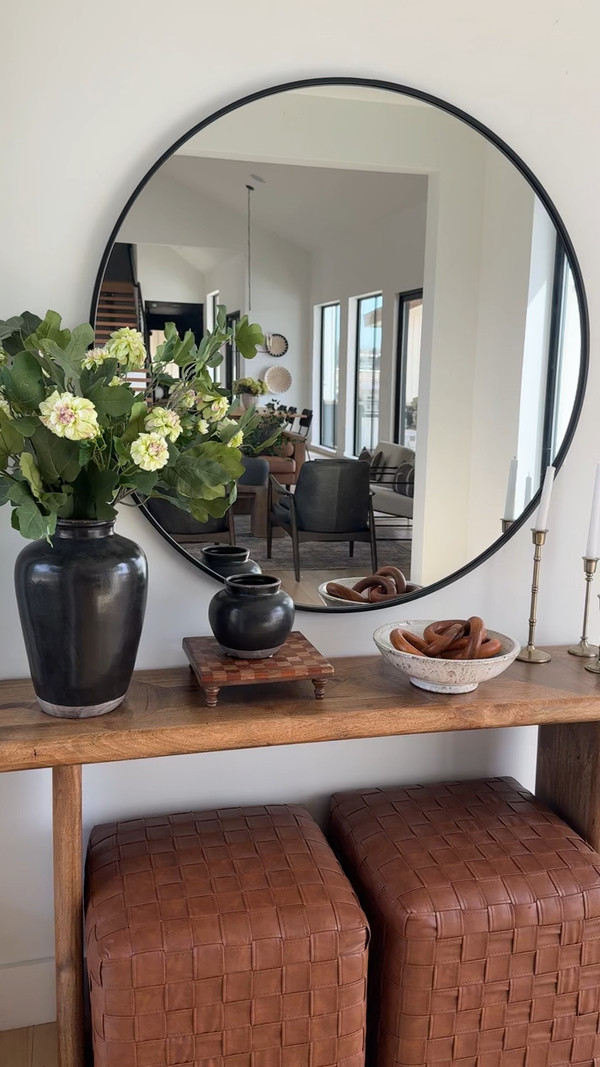 Spring is making its way into our home, and I’m loving how our entryway and bedroom…