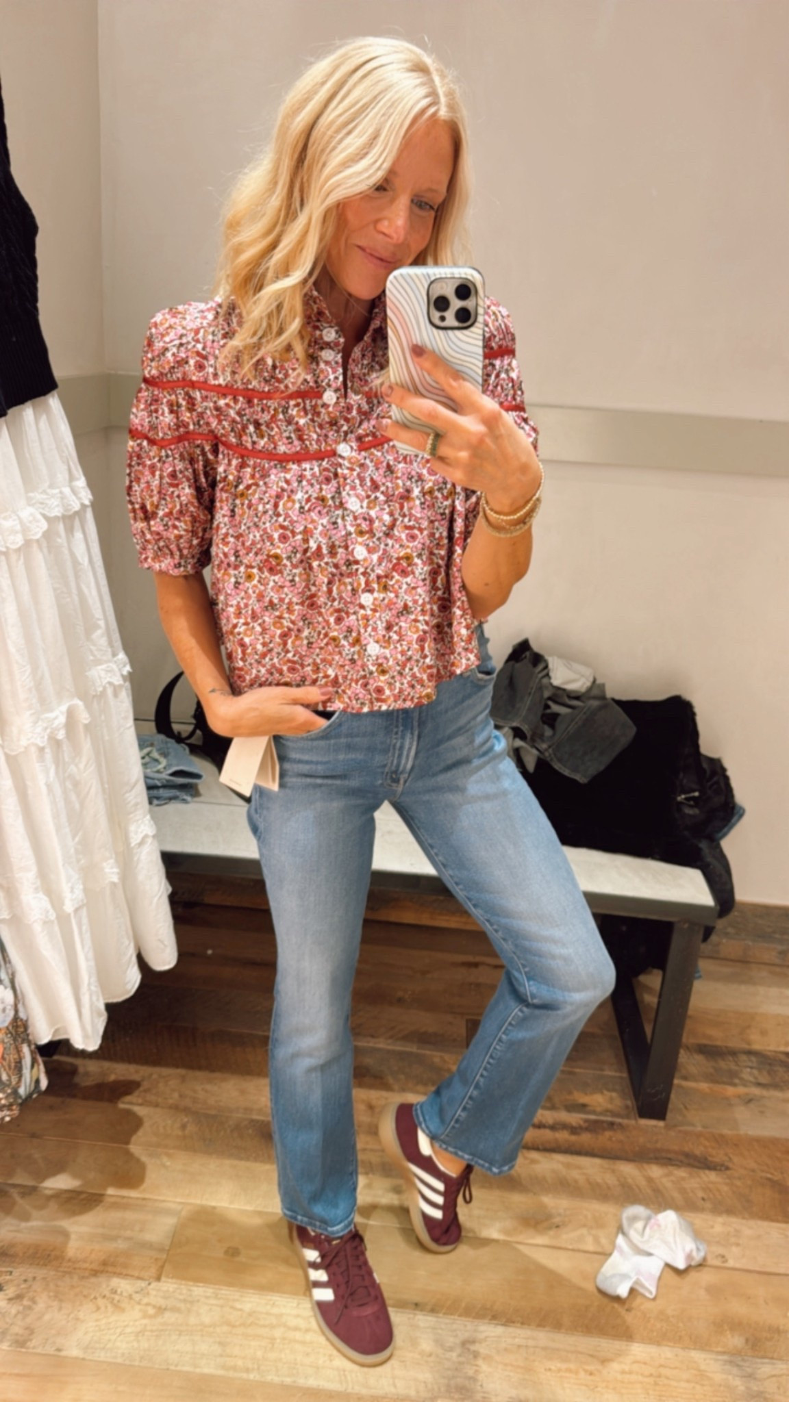 Anthropologie
Mother denim 

#LTKStyleTip #LTKOver40 #LTKShoeCrush