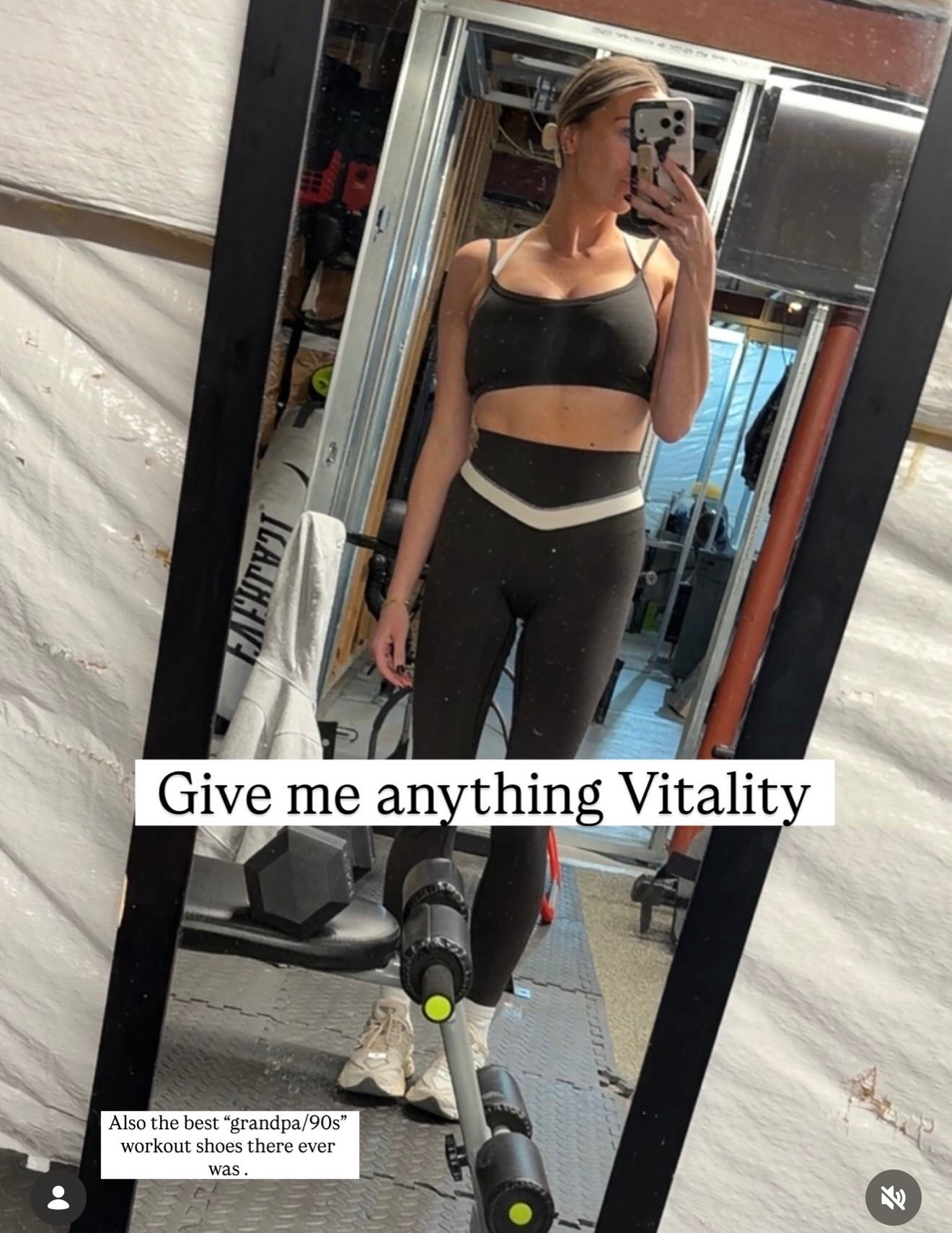 This workout set is so lightweight and buttery. Feels so good on 

#LTKootd #LTKActive