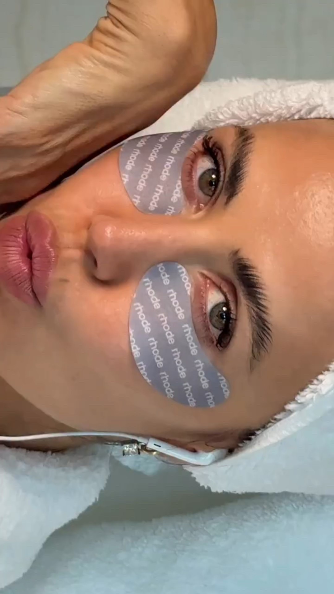 These Rhode eyepatches are a vibe ✨

#LTKFindsUnder50 #LTKStyleTip #LTKBeauty