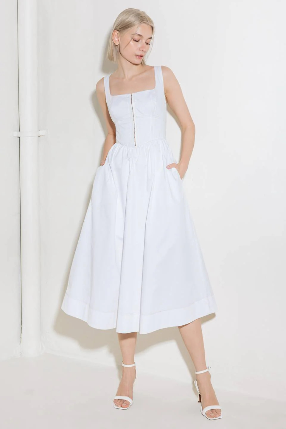 CATCH THE SUN WHITE MIDI DRESS | Lady Black Tie