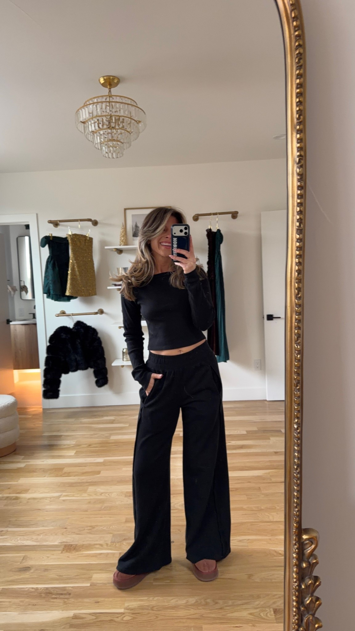Free people black long sleeve wide leg pant set 

Wearing my usual smalls

Loungewear
Sweat set
Activewear
Warm fitness look
Ugg shoes 

#LTKActive #LTKootd #LTKSeasonal