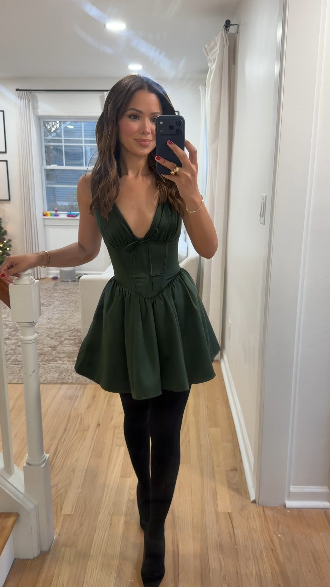 50% OFF this gorgeous dress! Wearing size XS 