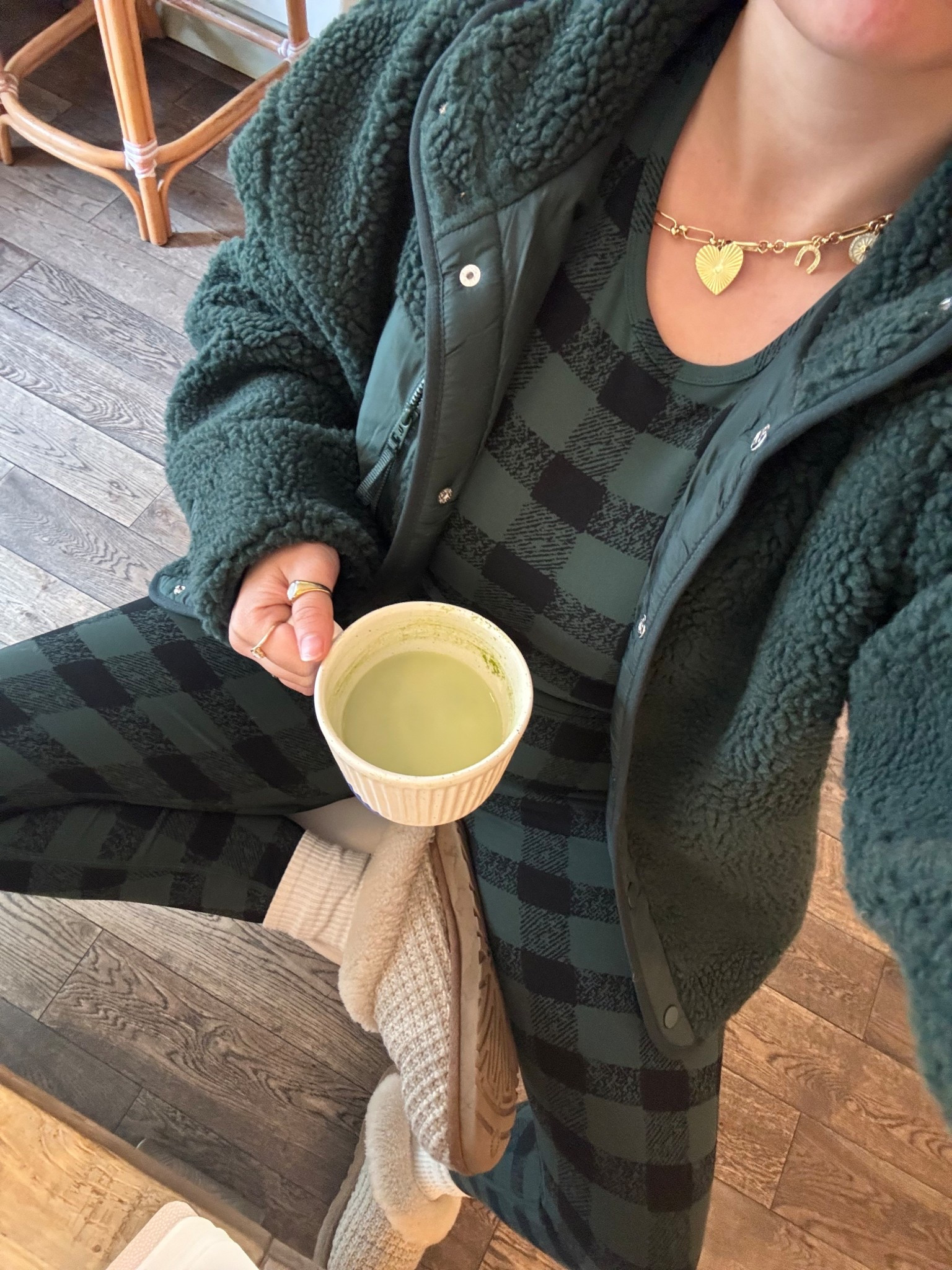 fabletics workout set & teddy jacket 🧸🌲

#LTKHoliday #LTKMidsize #LTKootd