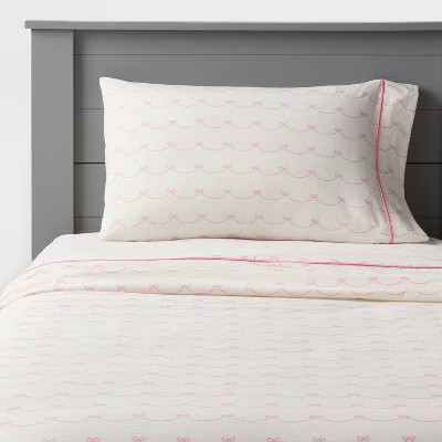 Queen Pretty Bow Kids' Cotton Sheet Set - Pillowfort™ | Target