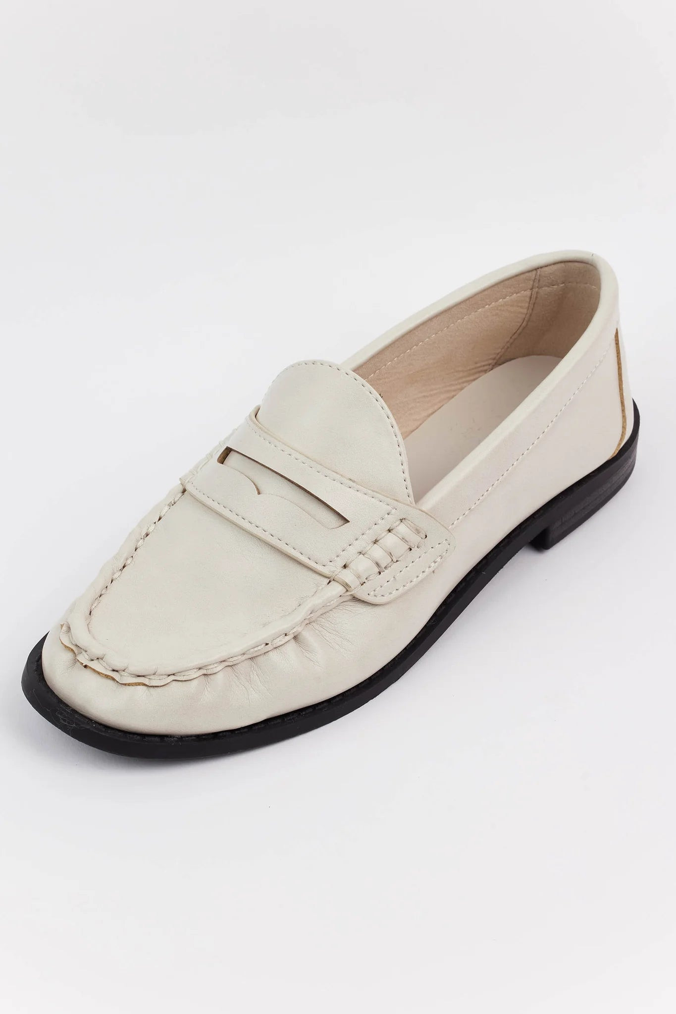 Jacklyn Loafers | Avara
