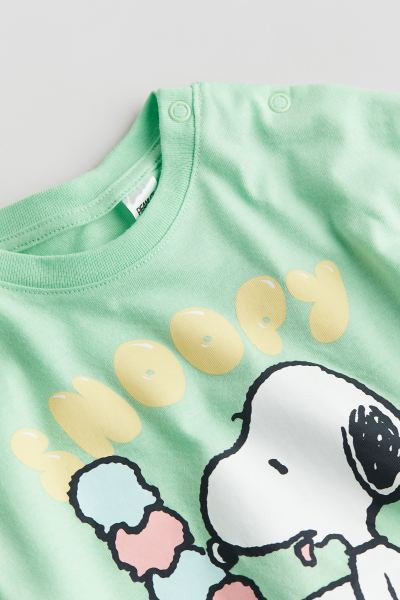 Printed Cotton Jersey T-shirt - Light green/Snoopy - Kids | H&M US | H&M (US + CA)