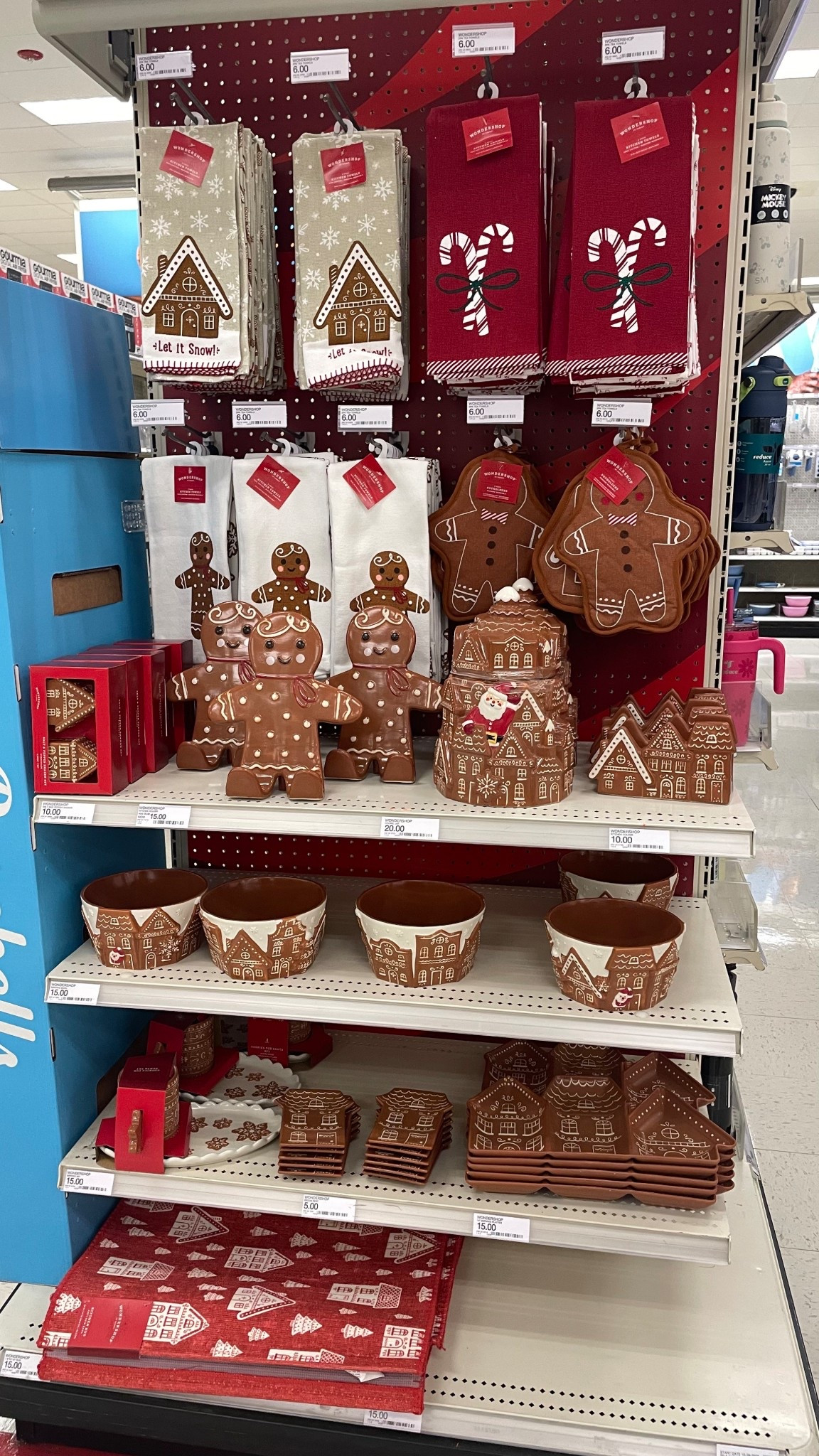 The gingerbread collection at target is so cute 

#LTKHome #LTKSeasonal #LTKHoliday