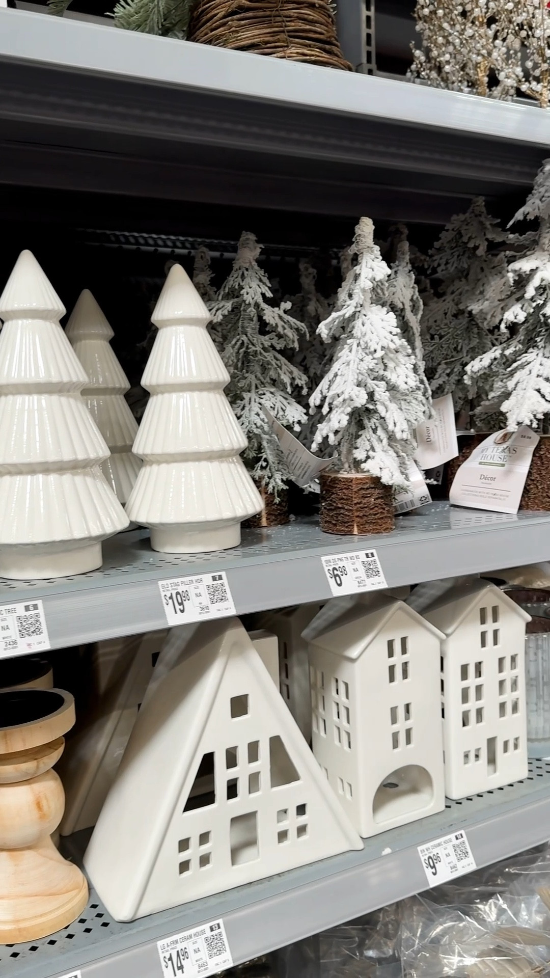 Holiday decor, Christmas decor, holiday home decor, Walmart holiday decor, my Texas house holiday decor 

#LTKHome #LTKSeasonal #LTKFindsUnder50