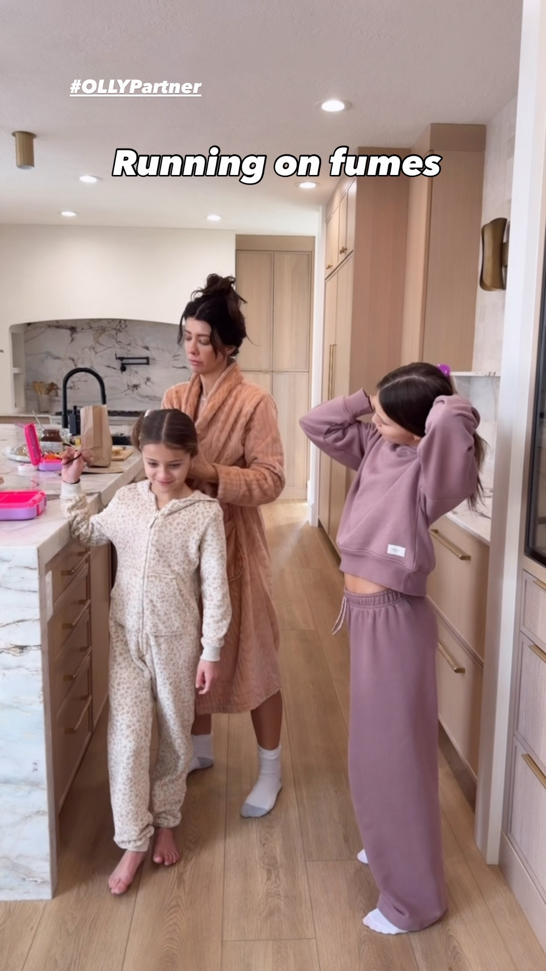 Mornings in my house are basically a full workout before 9AM 😅
So once the kids are out the door, I take my quick shower reset — and I’ve realized something:
For under $10, one small switch has made a real difference in my day.
I’ve been using the @OLLY Body Wash in Revive (and the Bright) and it’s genuinely become my little “energy boost” — it smells amazing, wakes me up instantly, and somehow puts me in a better mood right away.
It’s the easiest upgrade and you can grab it at Walmart for under $10 🤍 Grab it here 

#OllyPartner #WalmartFinds #MorningRoutine #BusyMomLife


#LTKdayinmylife #LTKmorningroutine #LTKgrwm