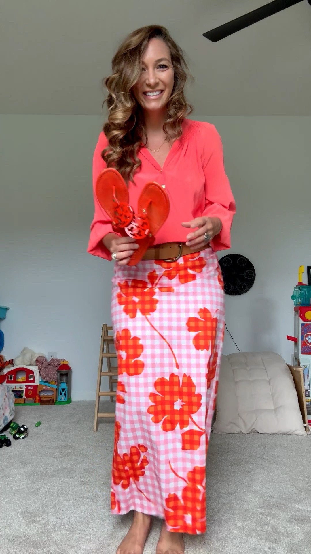 Today’s easy office look is pairing the Lilly Pulitzer Elsa top with a bold pencil skirt that I wore to the Preakness. Added a belt and Tory Burch Miller sandals and kept my jewelry low key so the skirt could do all the popping!!!

#LTKootd #LTKWorkwear #LTKSaleAlert