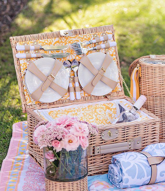 x Nellie Howard Ossi Collection Madeline Picnic Basket for 4 | Dillard's