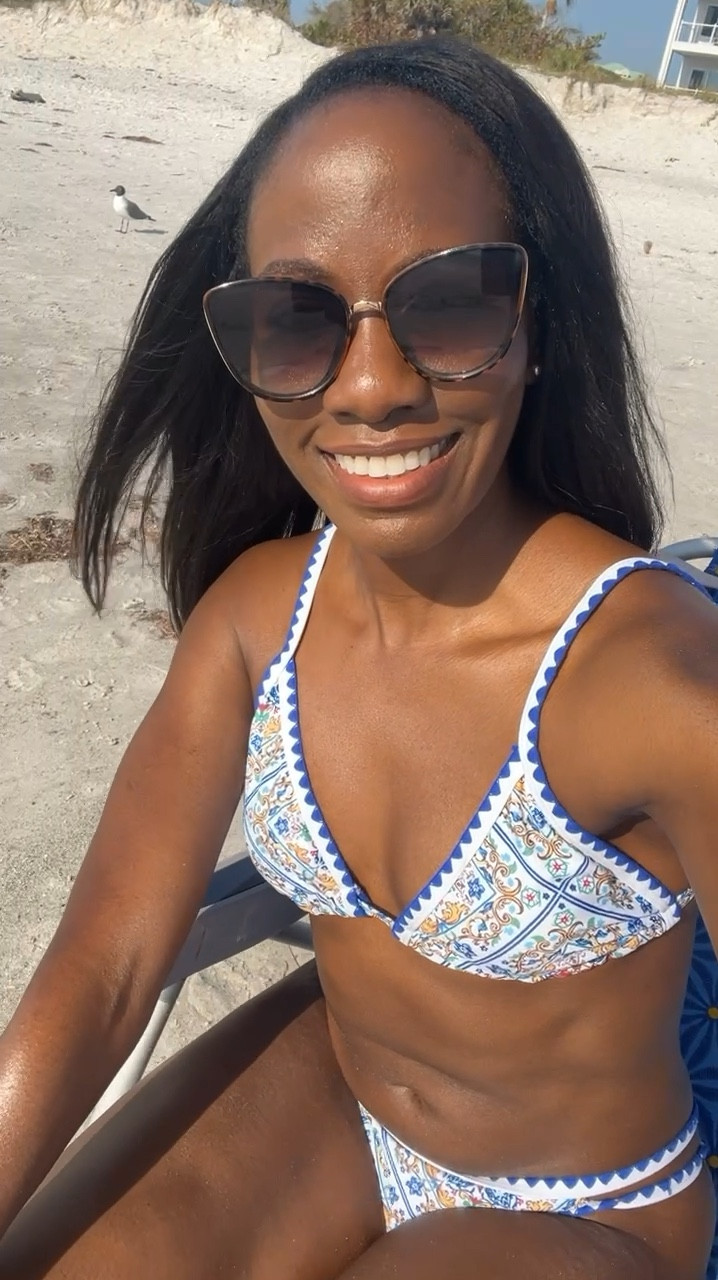 This swimsuit is a top seller, and the fit is perfection. I am wearing a medium (4-6). 😍 #swimwear #swim

#LTKSeasonal #LTKfindsunder50 #LTKswim