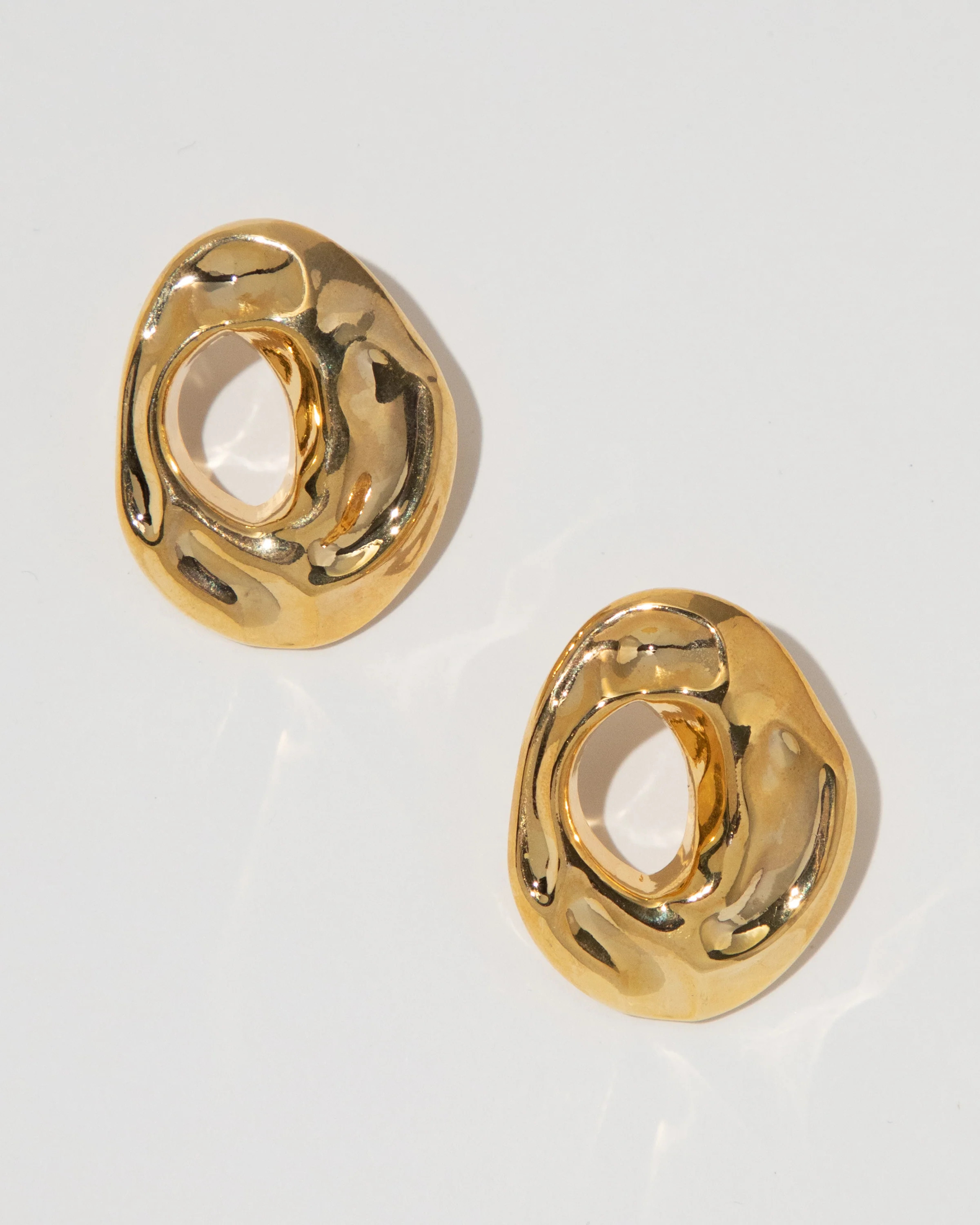 Textured Hollow Stud Earrings - GOLD / OS | Few Moda