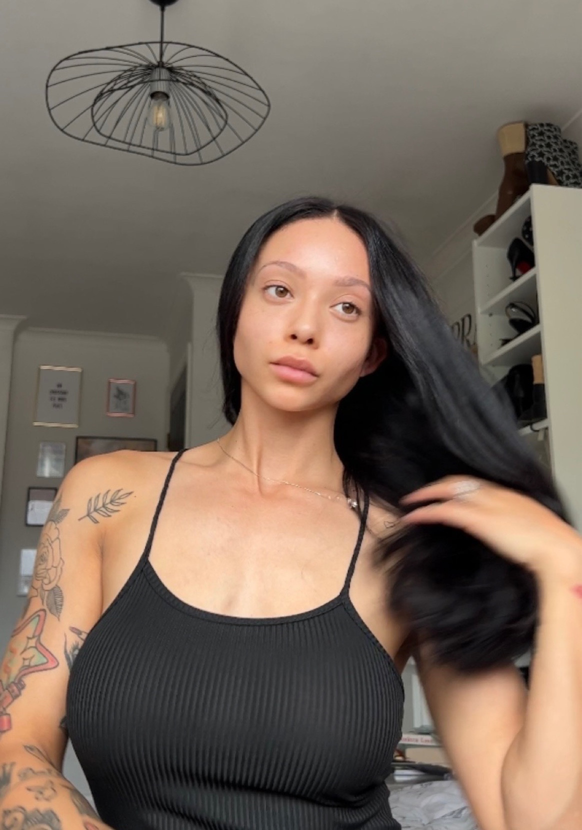 Ad ♠️ In my Dark Feminine era 🍷 Dye my hair at home with me 🥰 Casting Natural Gloss from L’Oreal Paris in 123 Black Ganache with 90% natural origin ingredients! 

I’ve been dying my hair at home since i was a teen and this is the first I’ve found that’s not super stinky 😅 the butter mask with nourishing honey smells divine 🍯 

@lorealparis #lorealparis #castingnaturalgloss #haircolour #AD #hairdye #darkfeminineenergy #blackhair #athomedye