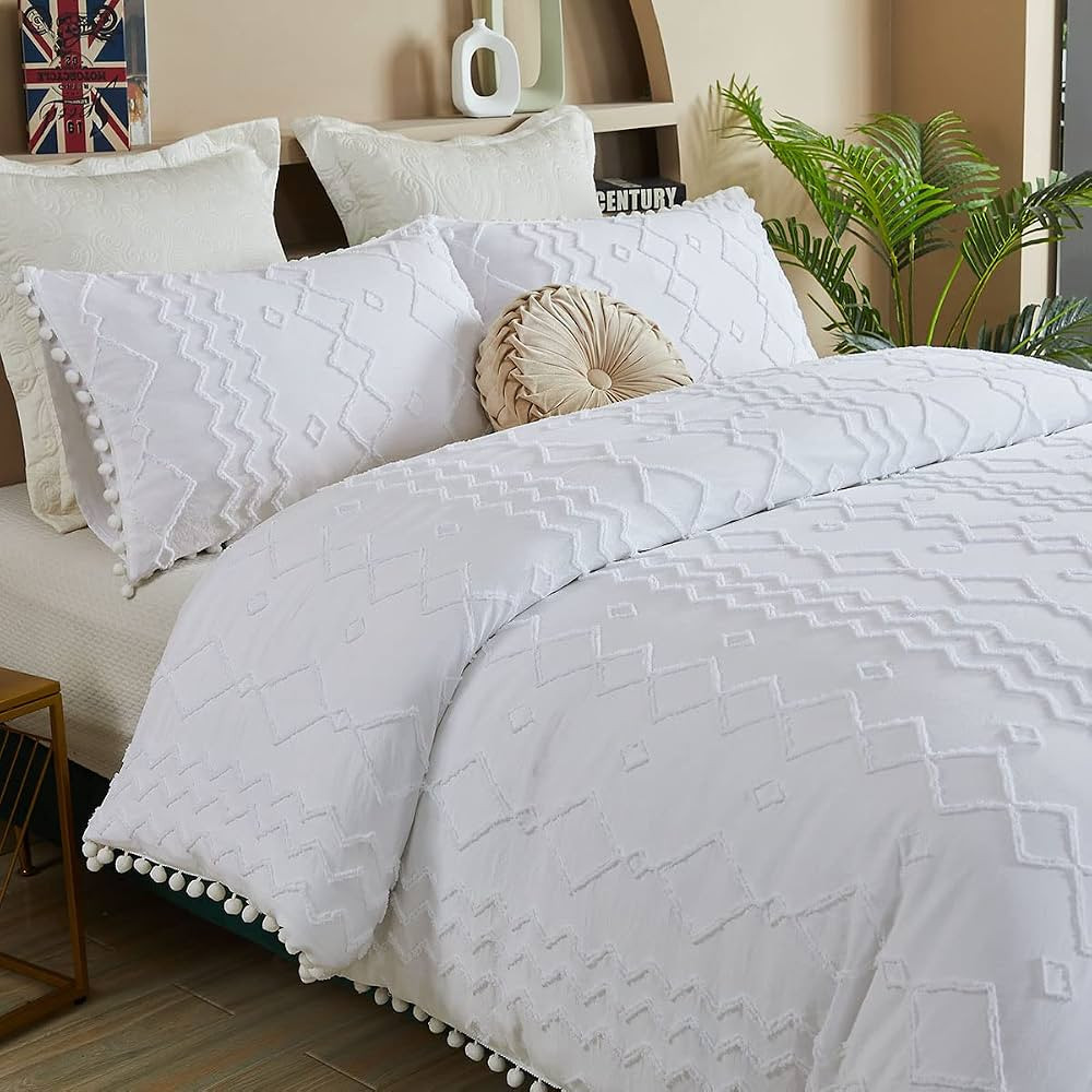 FADFAY College Dorm Room Bedding Sets, White Boho Duvet Cover Twin XL Pom Pom Bedding Cotton Brea... | Amazon (US)