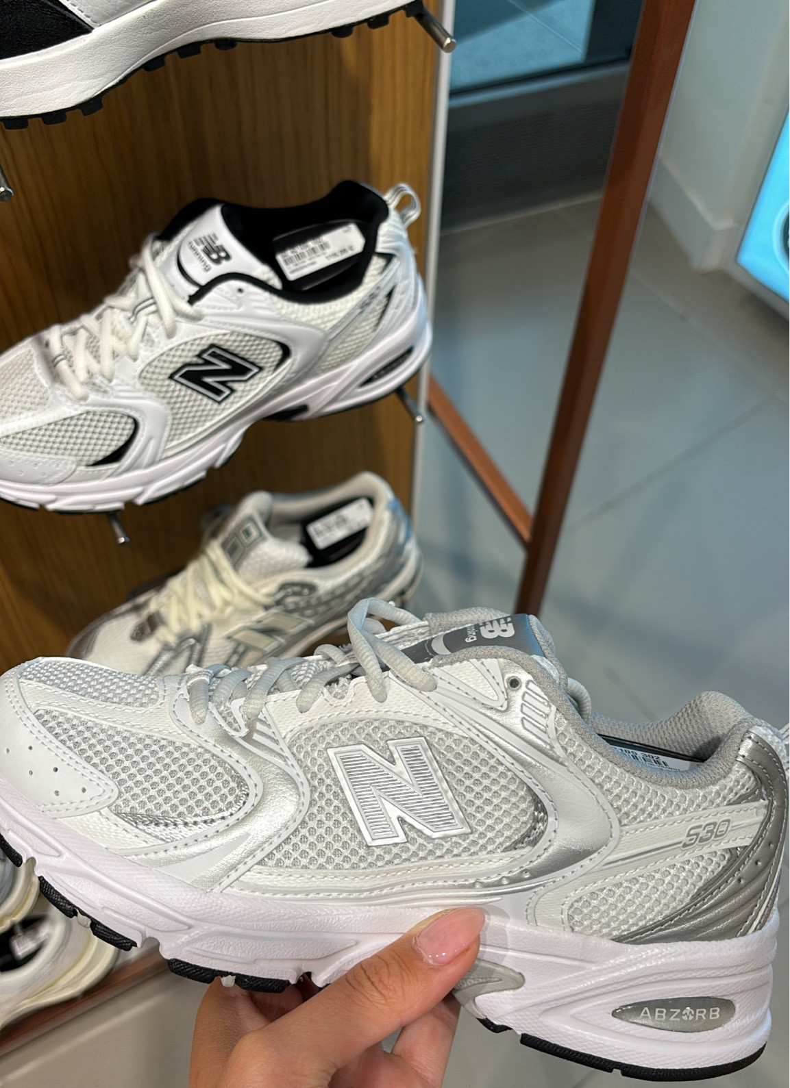 New Balance comfortable sneakers🤍✨

#LTKStyleTip #LTKBacktoSchool #LTKShoeCrush