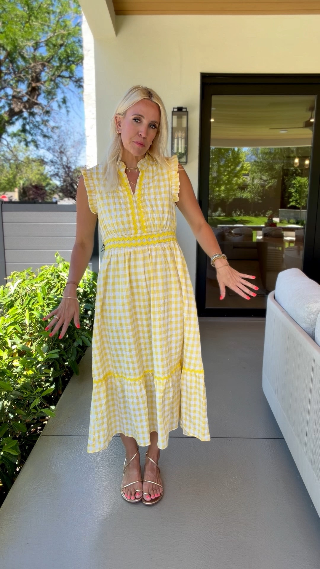 I have been sleeping on this yellow gingham dress and it’s so cute! Size M

#LTKootd #LTKgrwm #LTKmomlife