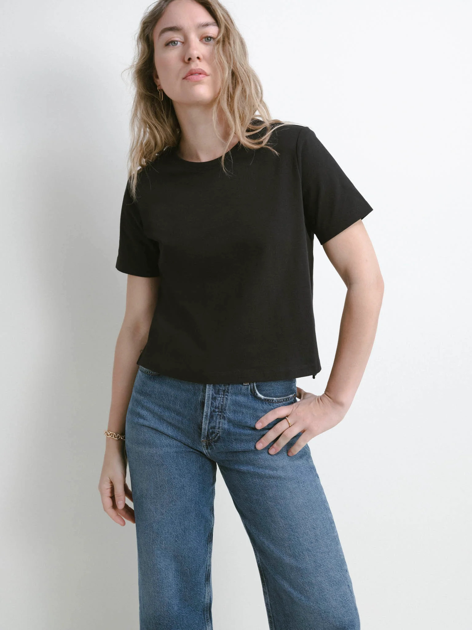 Lively Shoulder Tee | Darling Society | Darling