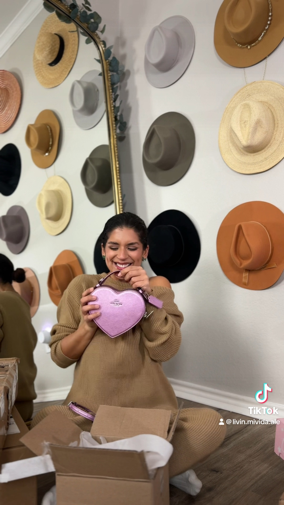 My bestie got me this for my birthday 🥰💜 @coach #coach 

#LTKworkwear #LTKitbag #LTKMostLoved