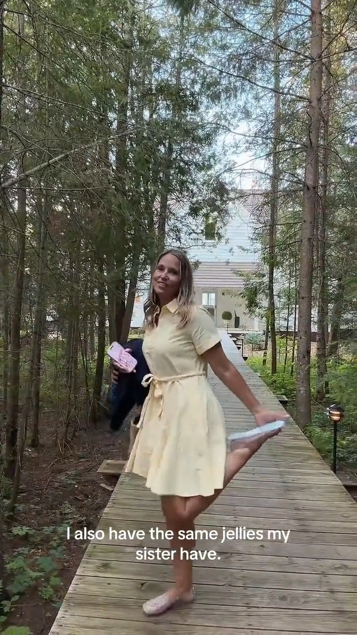 A quick OOTD before heading to dinner. This is one of those outfits we can always count on because it’s comfortable, flattering, and easy to wear. If you see us wearing it again, you’ll know it’s a favorite.

#LTKSeasonal #LTKOver40 #LTKMidsize