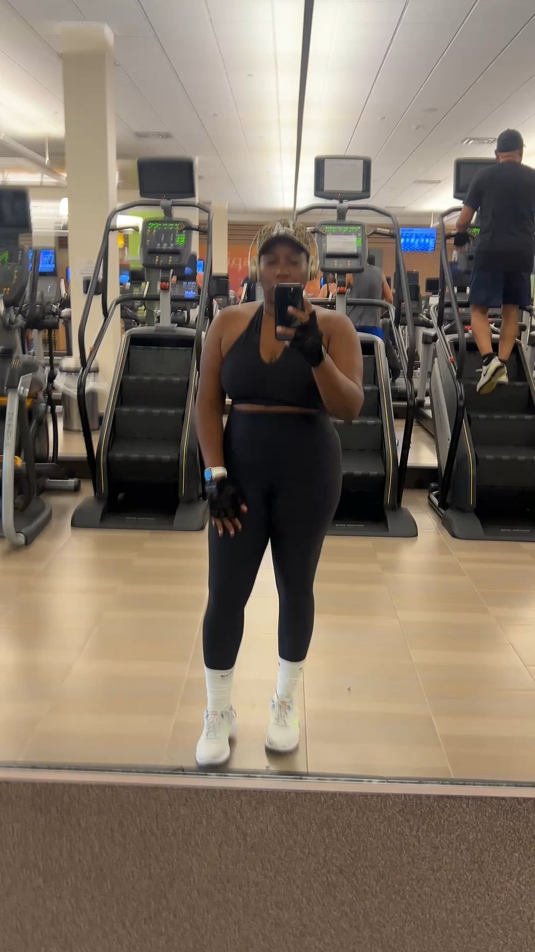 Training in the gym should be comfy and cute!
These leggings do not fold over and the bra band is not tight which allows for easy movement while working out.

Fitness 2026 | 2 piece set | working out | activewear | activewear tall girl friendly 

#LTKfitnessgoals #LTKMidsize