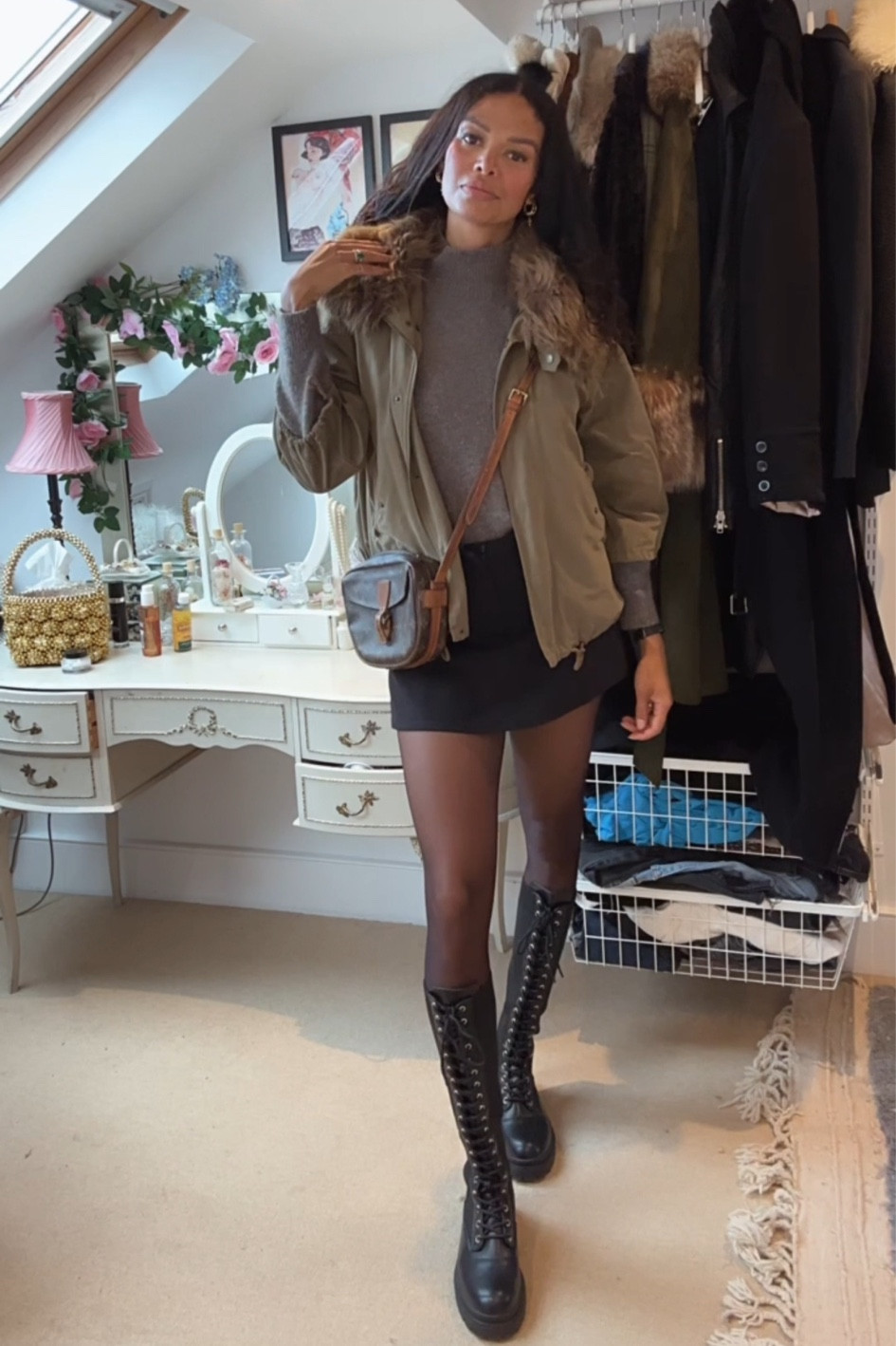 Knee high boots and mini skirt kinda day

#LTKstyletip #LTKSeasonal