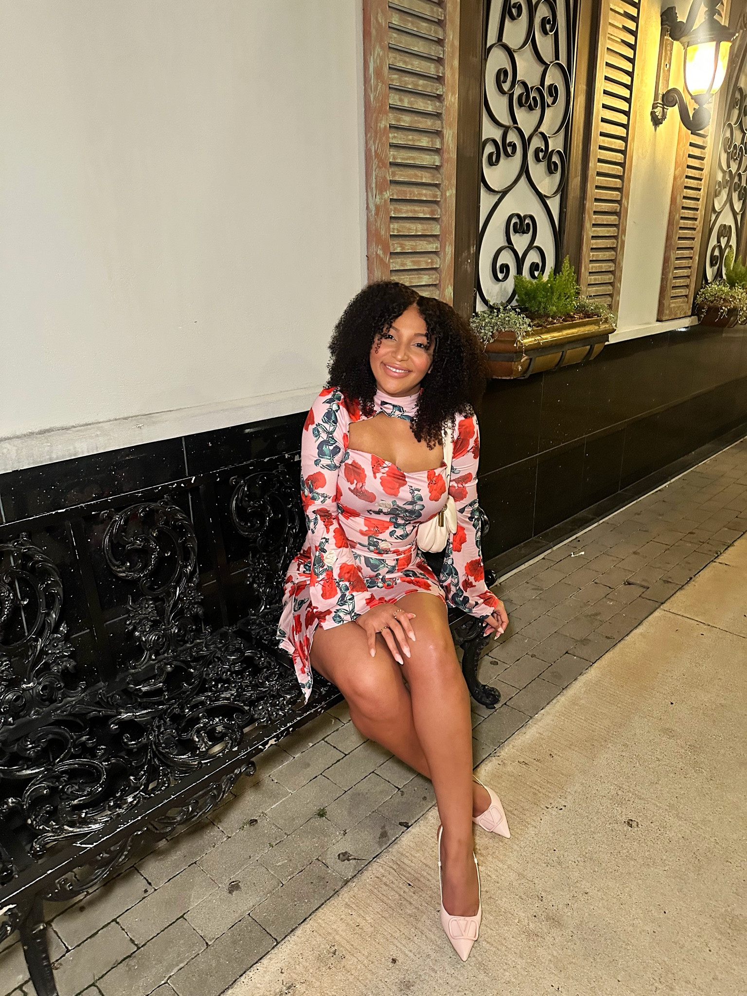 Valentine’s Day dinner outfit💌

This house of CB inspired dress is available on Amazon prime!



#LTKMostLoved #LTKStyleTip #LTKSaleAlert