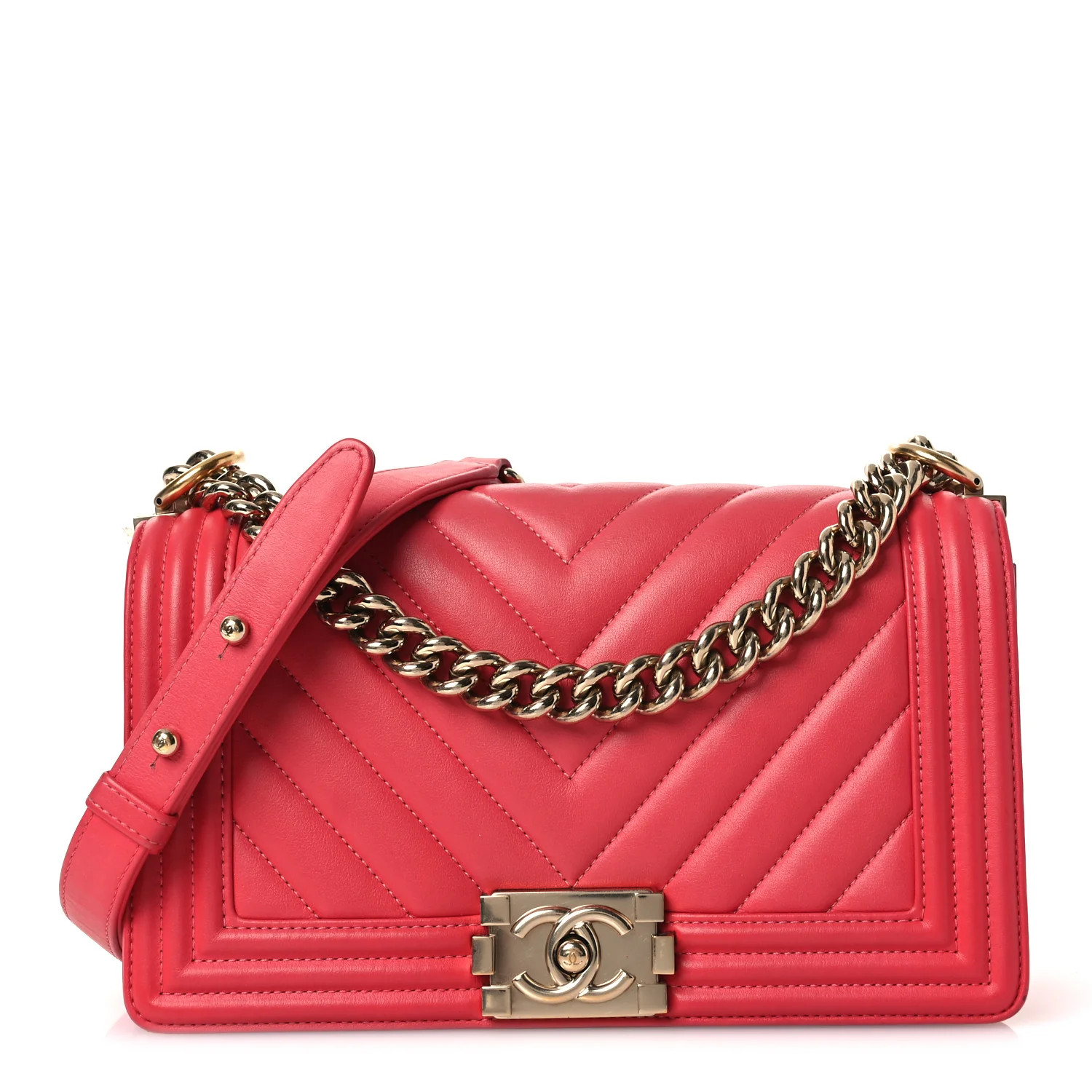 Chanel Calfskin Chevron Quilted Medium Boy Flap Pink 1882879 | FASHIONPHILE (US)