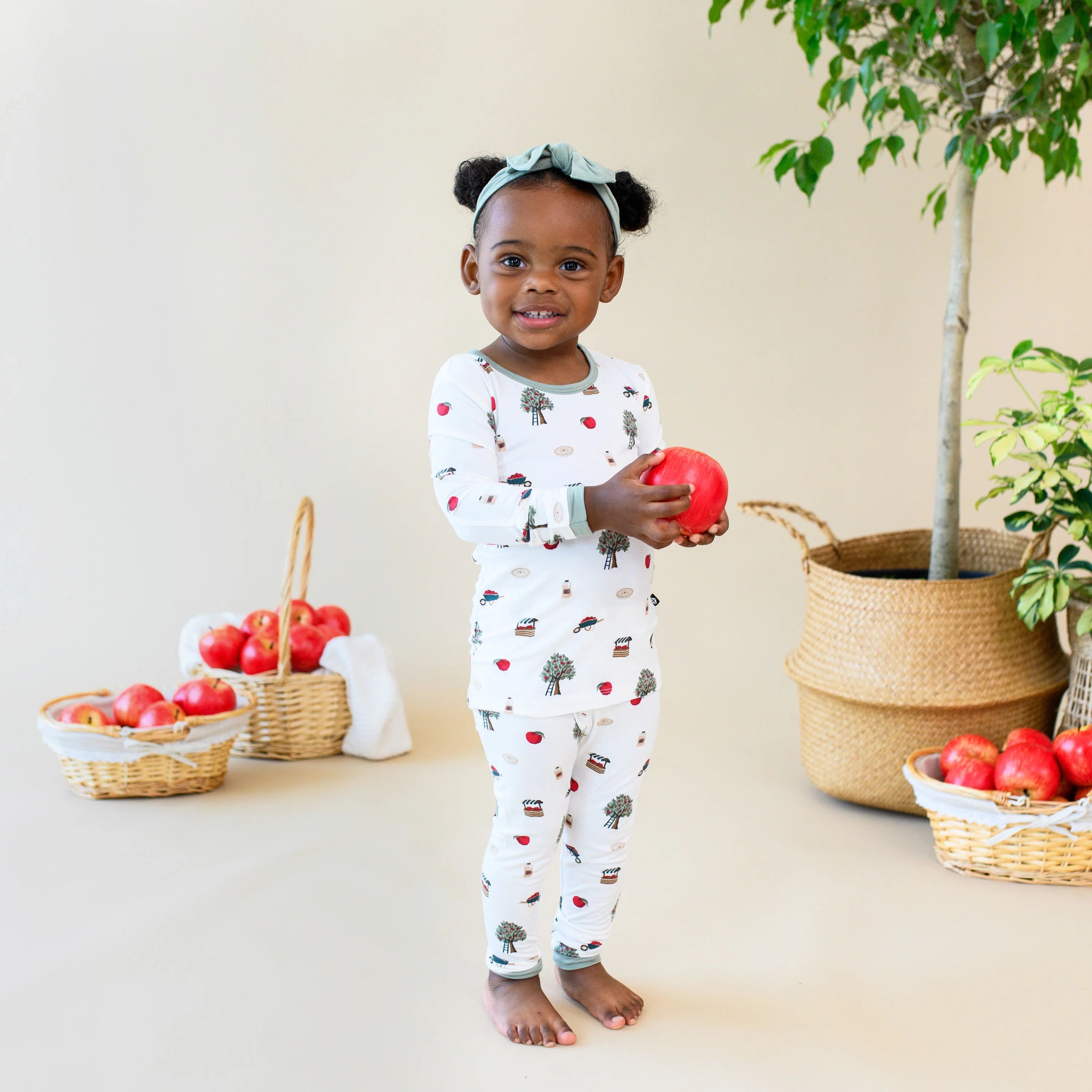 Long Sleeve Pajamas in Apple Orchard | Kyte BABY