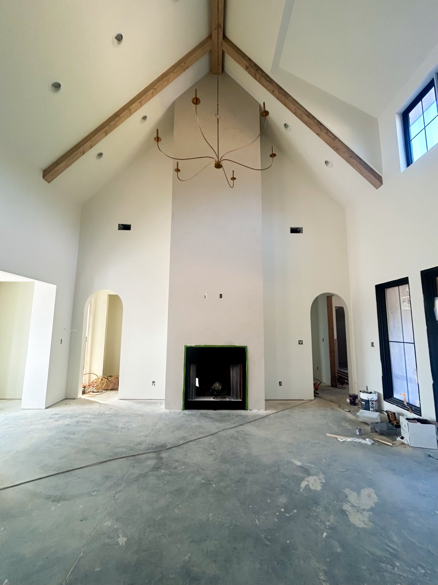 Living room chandelier is in! ✔️

#LTKHome