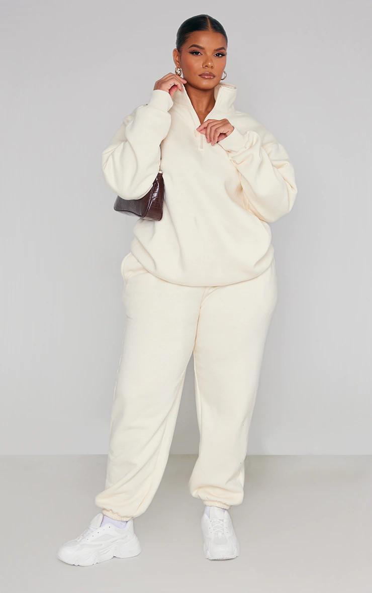 Plus Cream Cuffed Sweatpants | PrettyLittleThing US