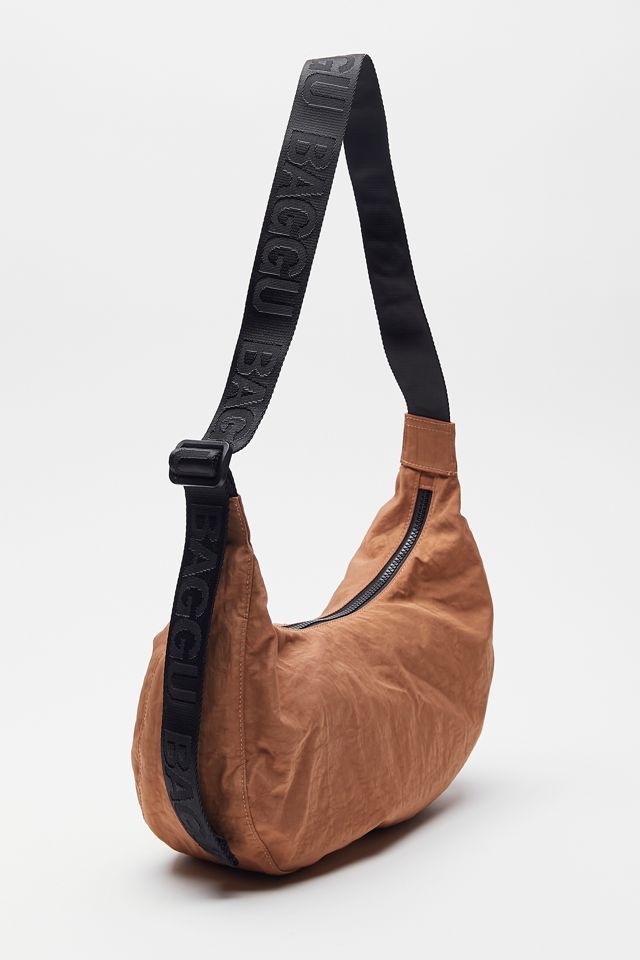 BAGGU Medium Crescent Nylon Shoulder Bag | Urban Outfitters (US and RoW)