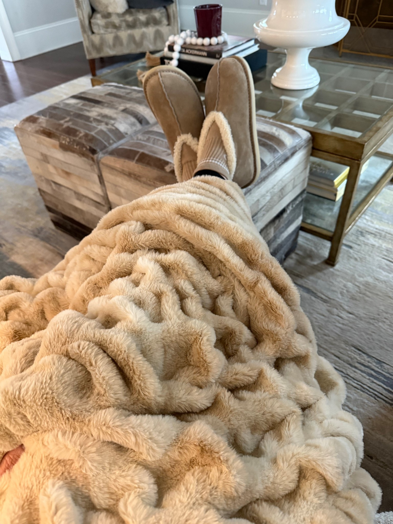 Pure coziness 🤍🤎

#LTKOver40 #LTKdayinmylife #LTKmomlife