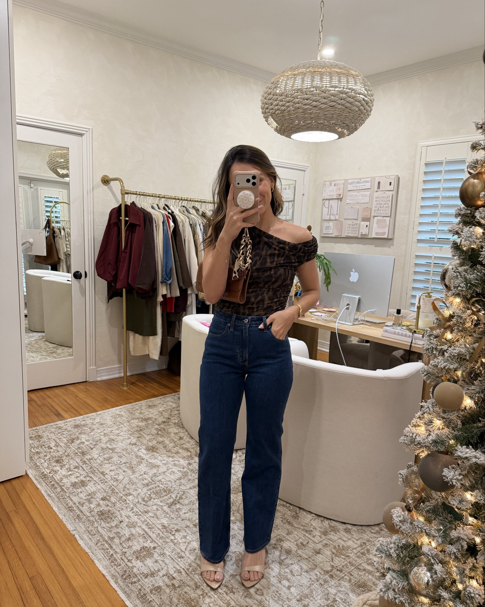 Small top 25 short jeans! 

#LTKootd